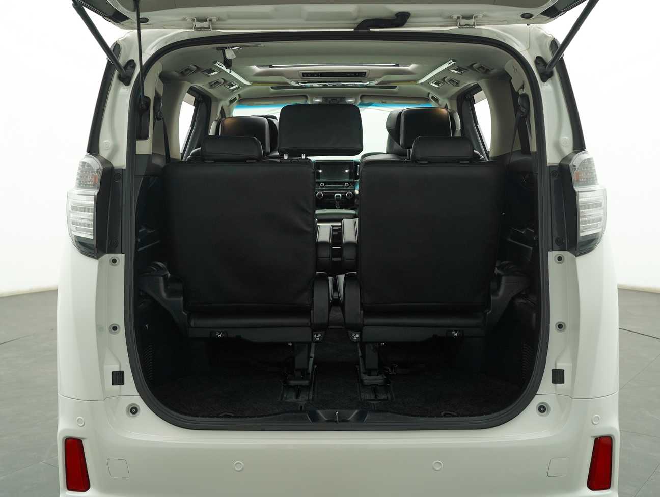 used 2016 Toyota Vellfire ZG 2.5