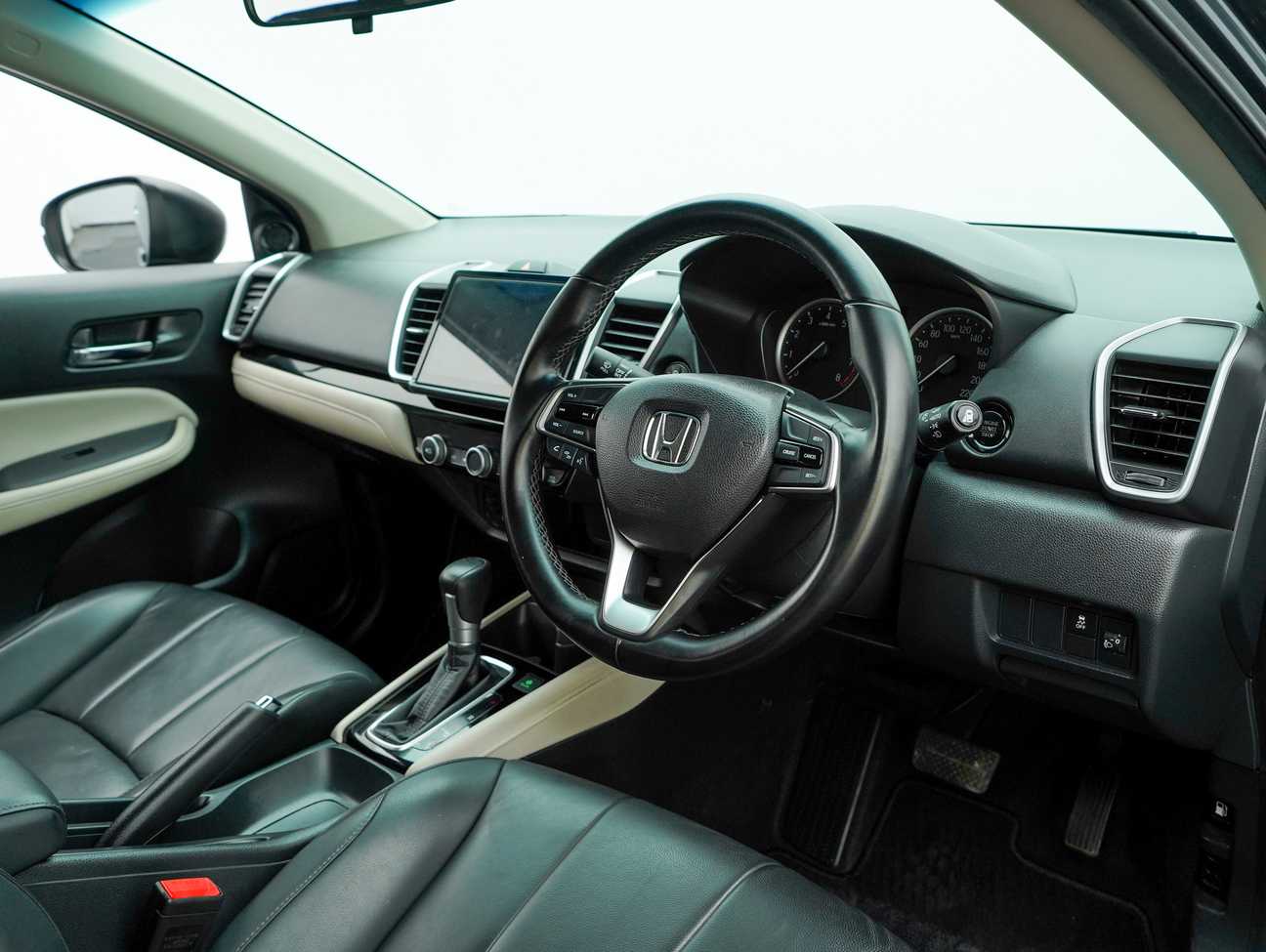 terpakai 2023 Honda City V 1.5