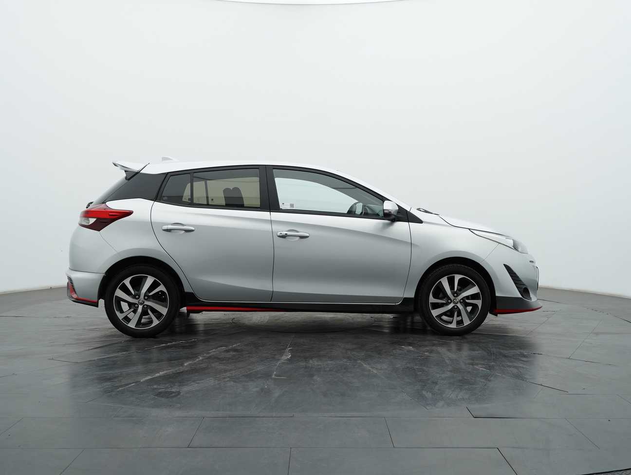 terpakai 2020 Toyota Yaris E 1.5