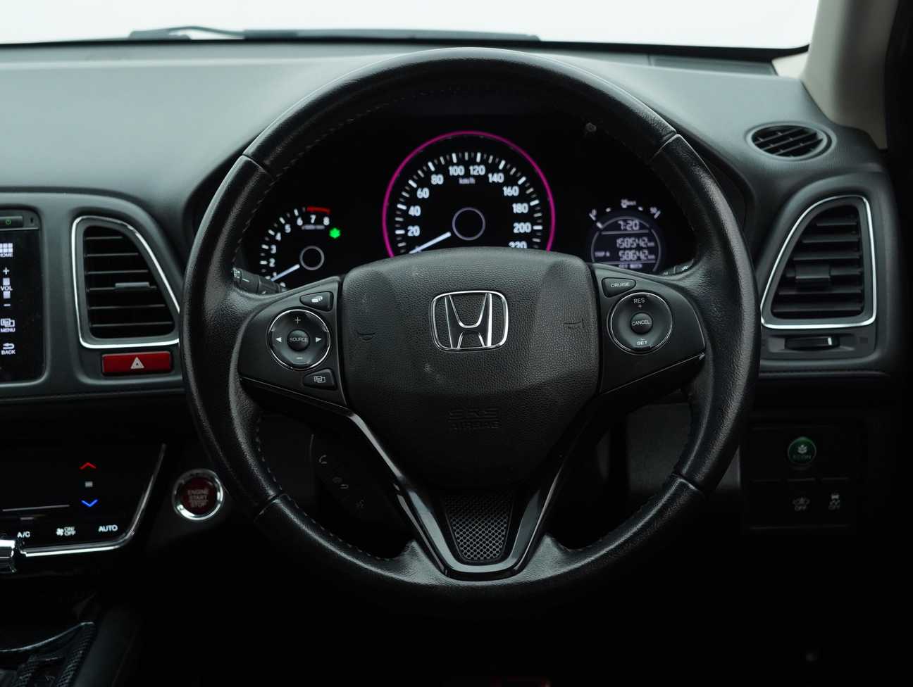 used 2015 Honda HR-V V 1.8