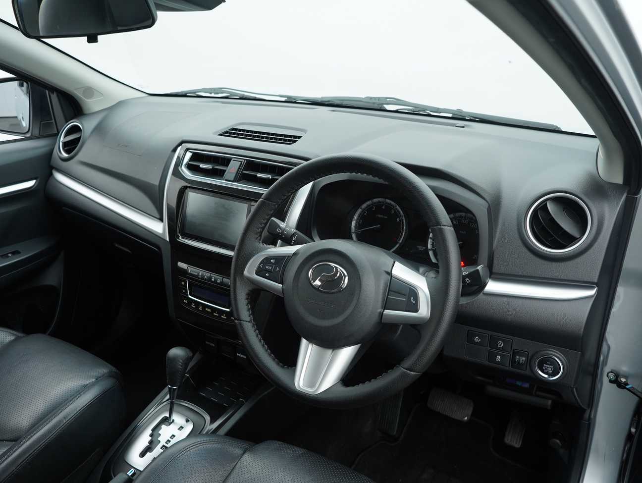 terpakai 2020 Perodua Aruz AV 1.5