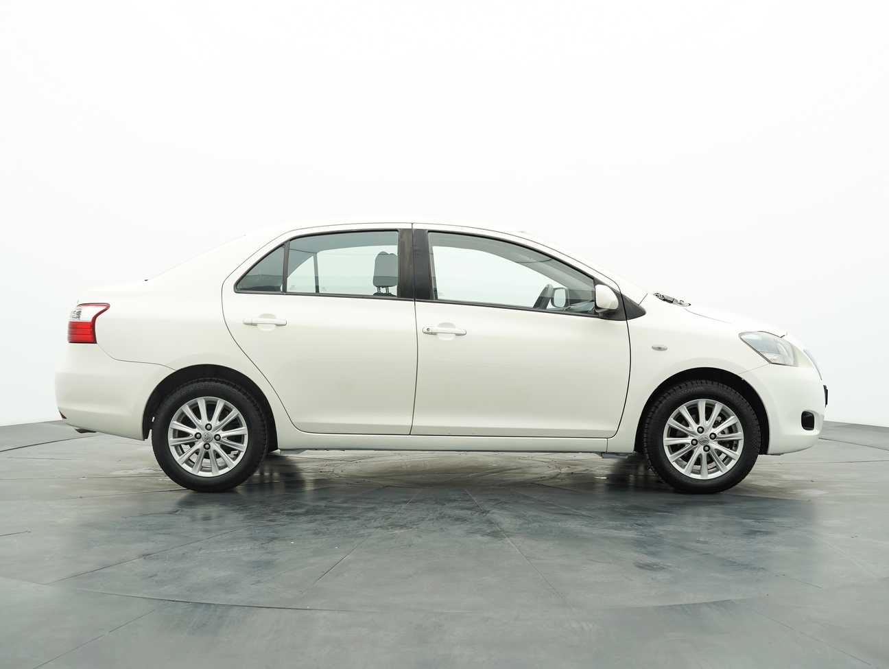 used 2013 Toyota VIOS J 1.5