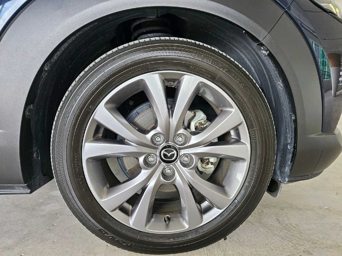 terpakai 2023 Mazda CX-30 SKYACTIV-G High Plus 2.0