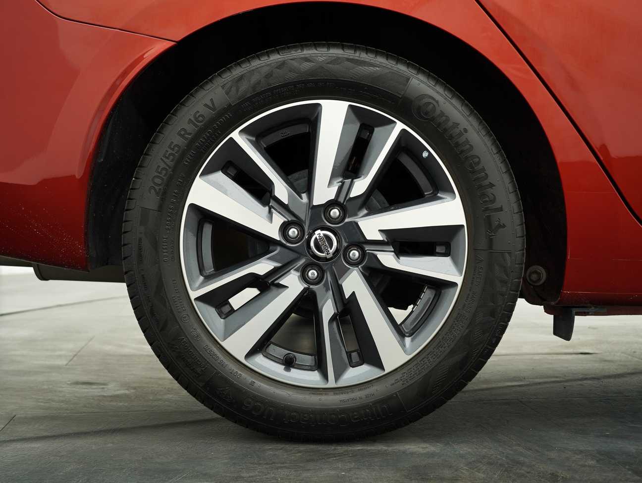 used 2022 Nissan Almera VLT 1.0