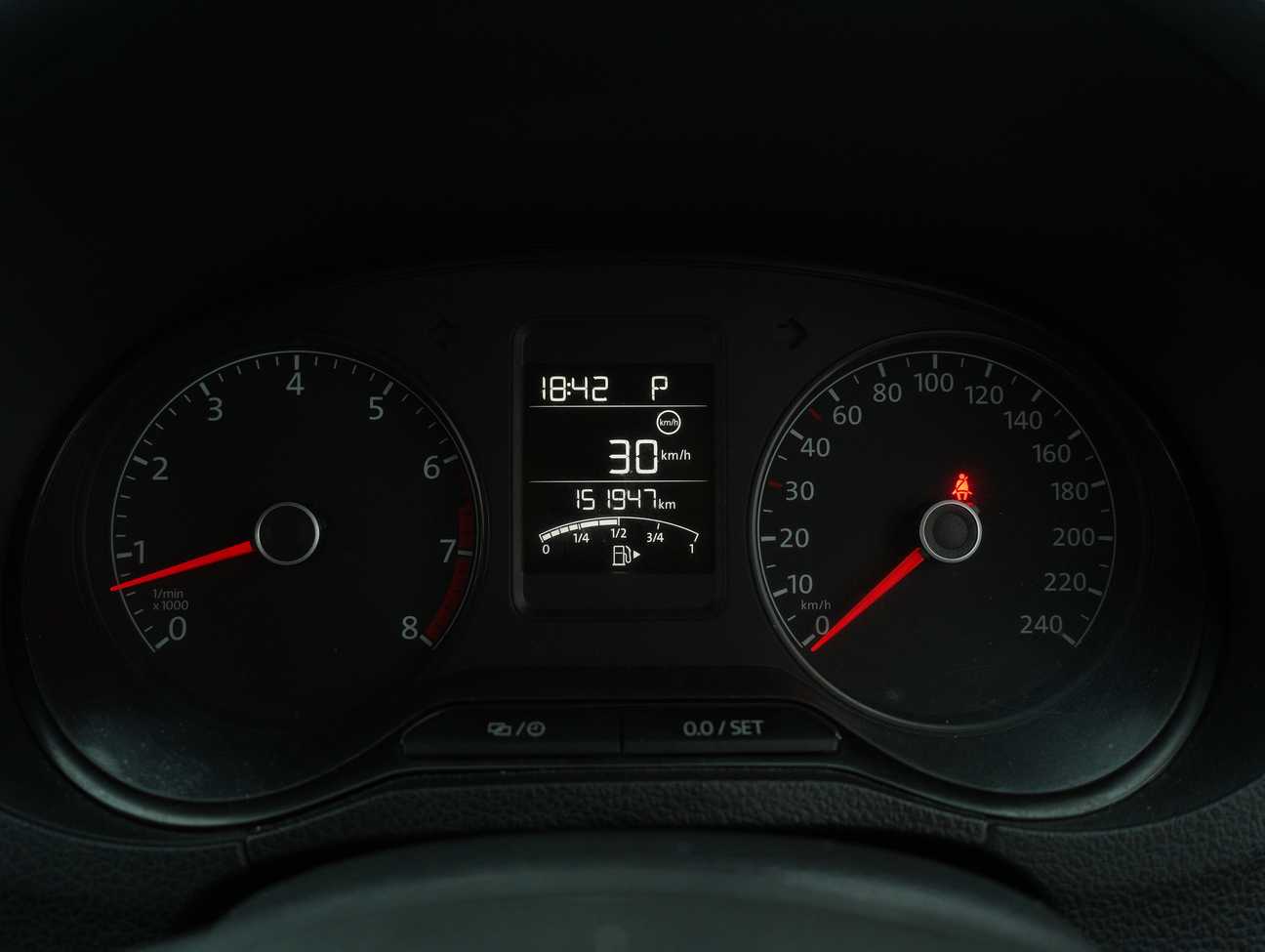 terpakai 2015 Volkswagen Polo Comfortline 1.6