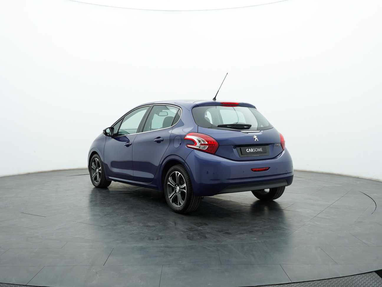 terpakai 2014 Peugeot 208 Allure 5 Door 1.6