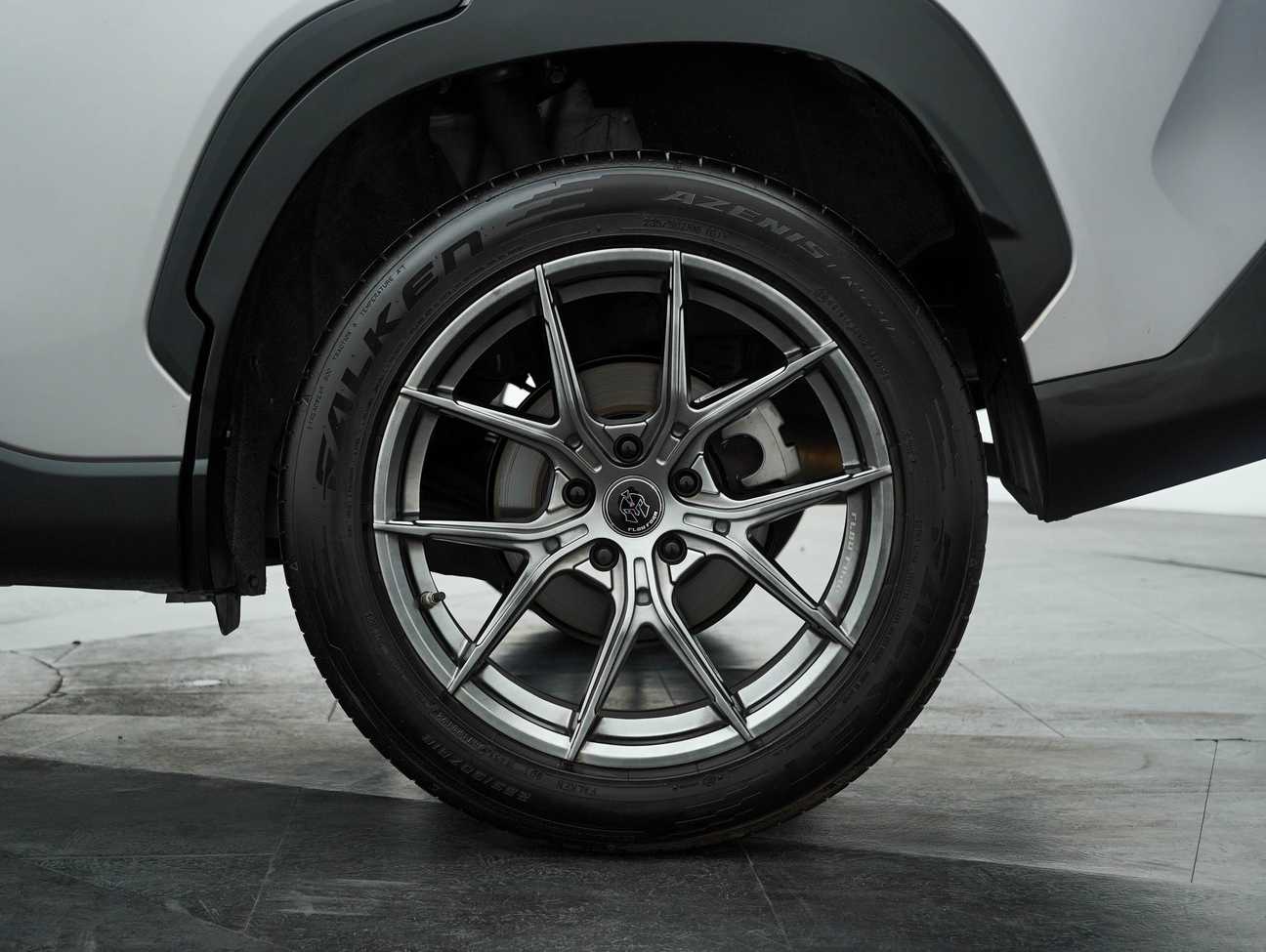 used 2021 Toyota Corolla Cross V 1.8