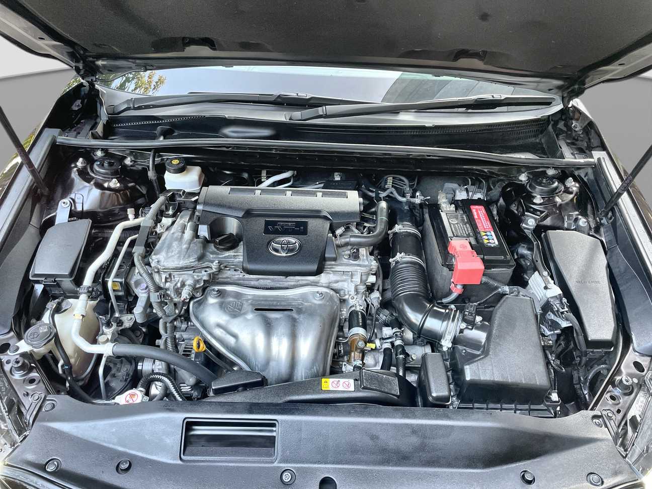 used 2019 Toyota Camry V 2.5