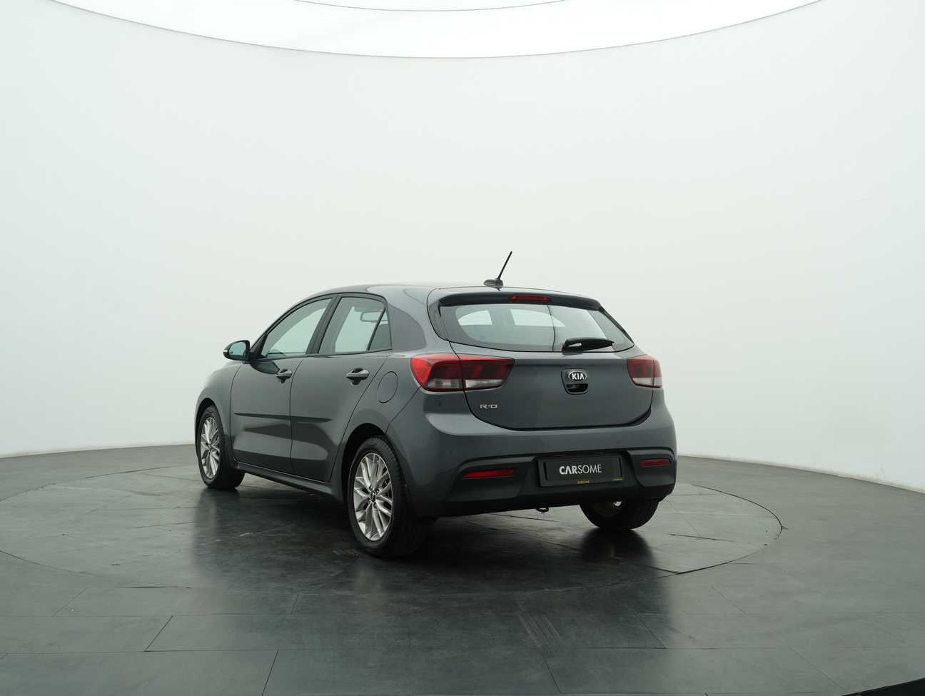 terpakai 2018 Kia Rio EX 1.4