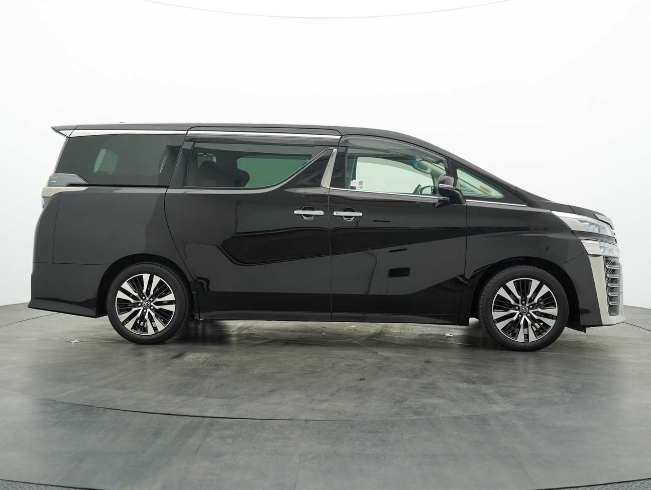 used 2018 Toyota Vellfire  2.5
