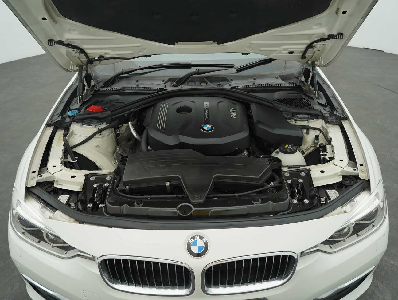 terpakai 2017 BMW 318i Luxury 1.5