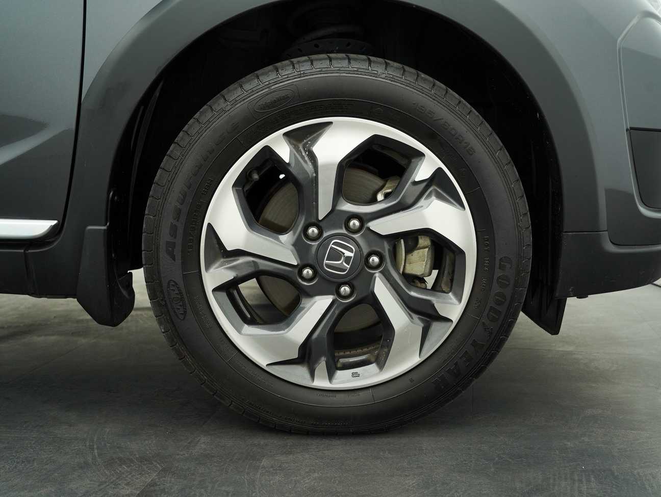 used 2018 Honda BR-V V 1.5