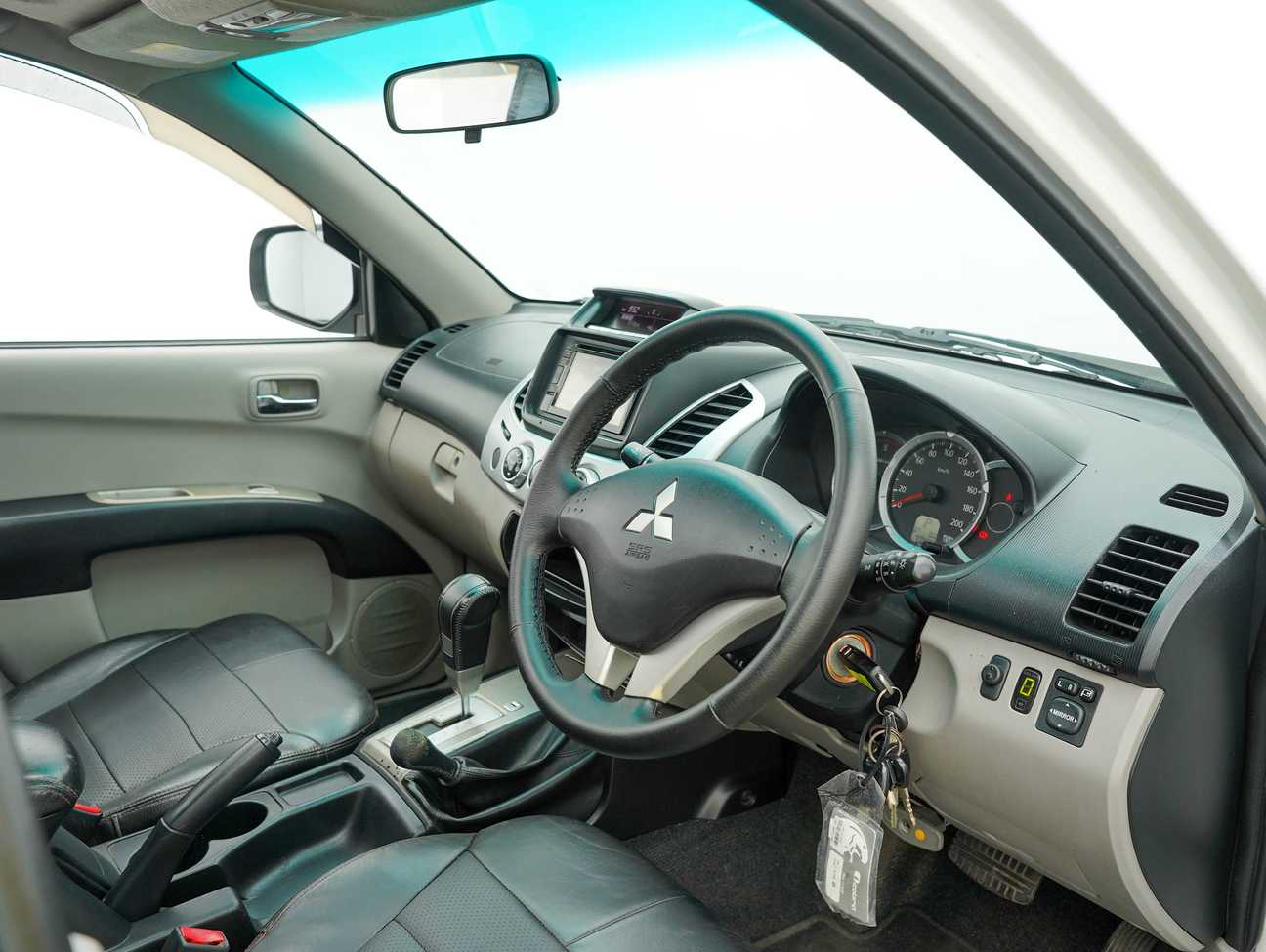 used 2014 Mitsubishi TRITON L200 4WD VGT 2.5