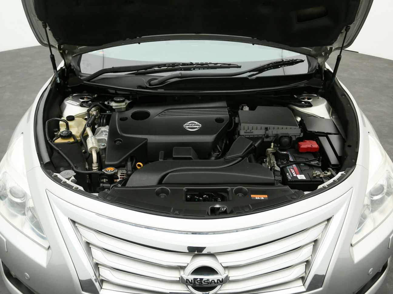 terpakai 2014 Nissan TEANA XV 2.5