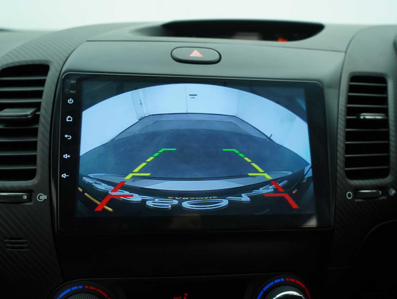 terpakai 2014 Kia Cerato  2.0