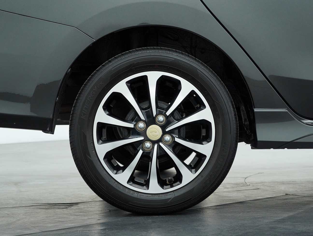 terpakai 2023 Perodua Bezza Advance 1.3