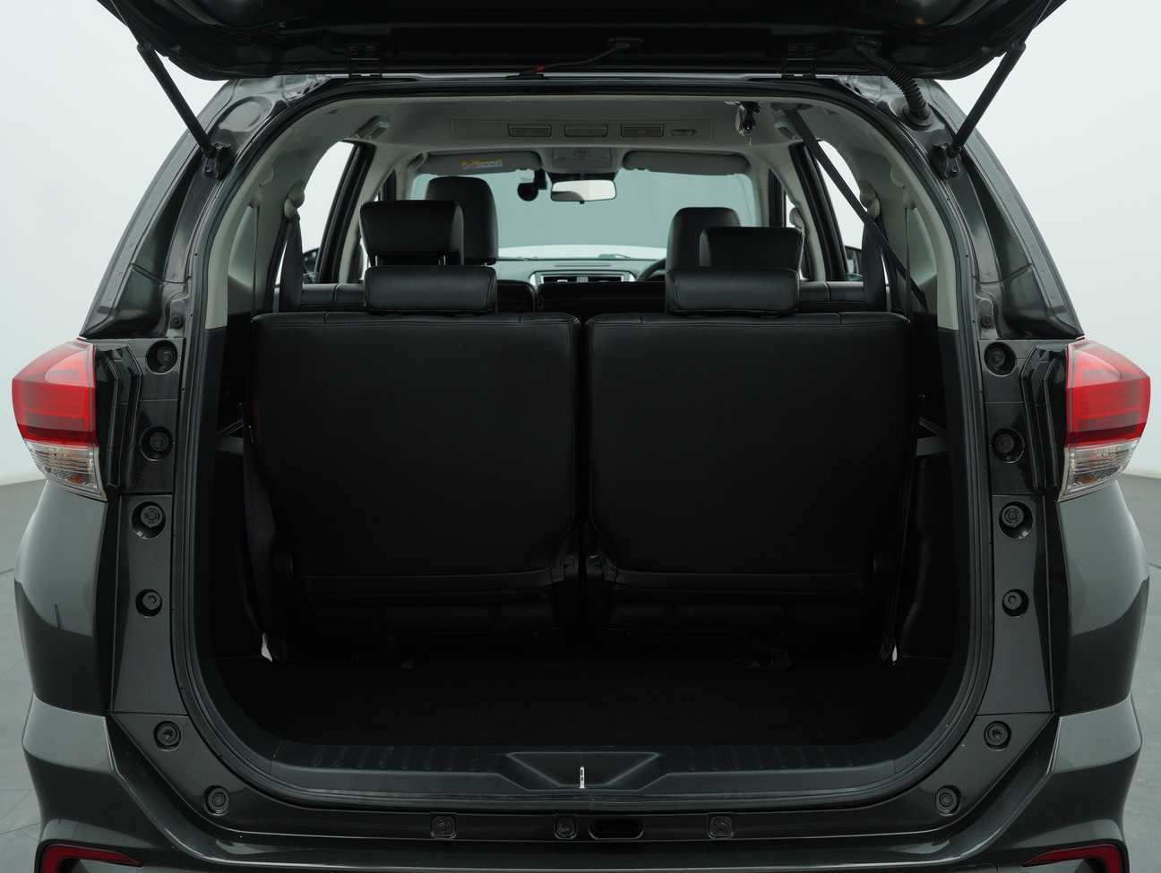 terpakai 2020 Perodua Aruz AV 1.5