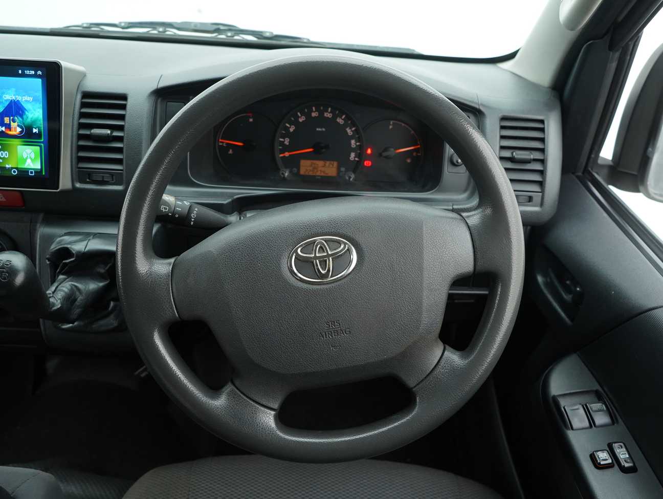 terpakai 2014 Toyota Hiace Panel Van 2.5