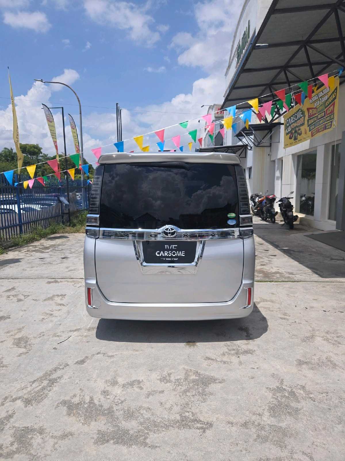 used 2018 Toyota Voxy X 2.0