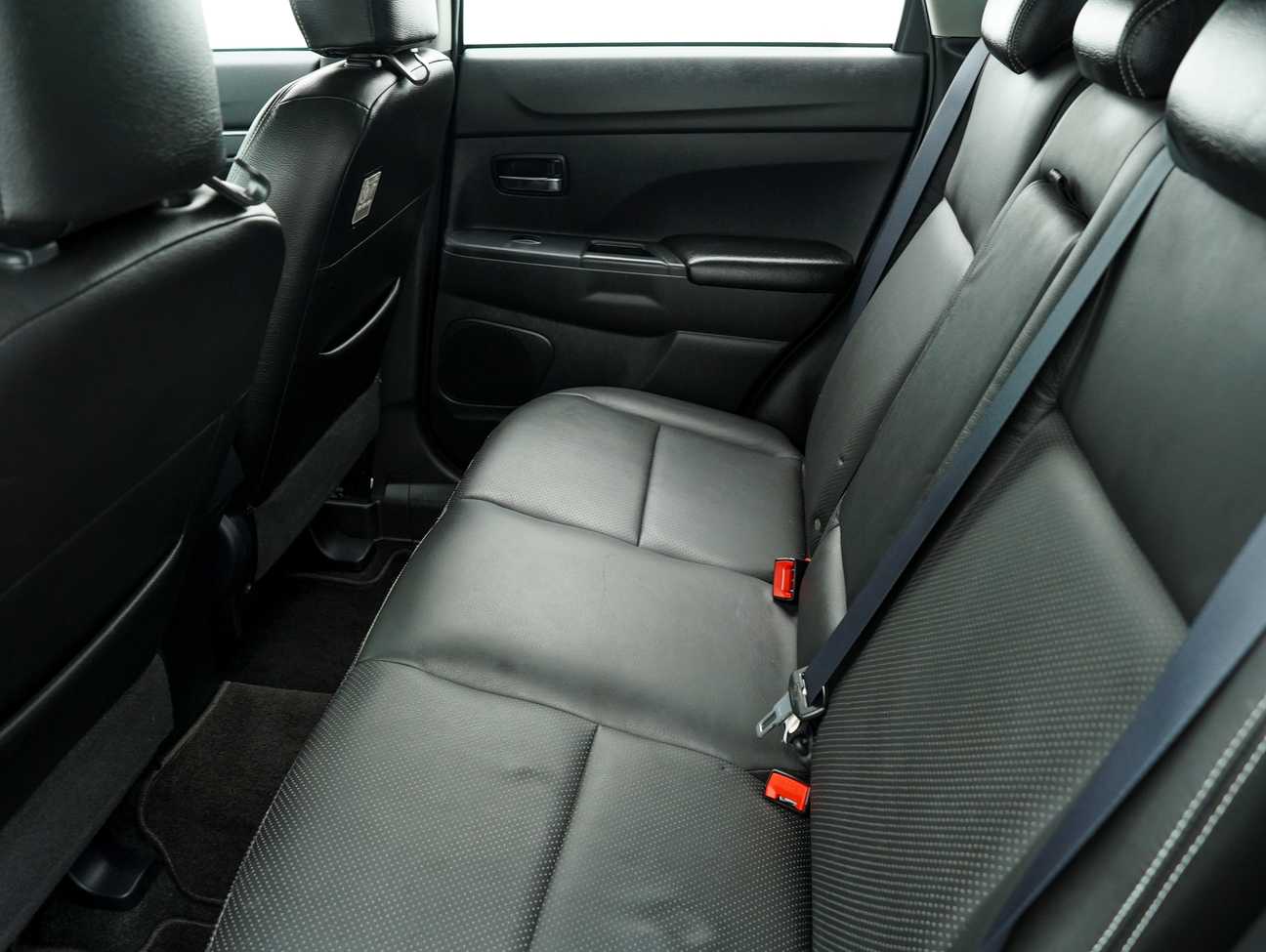 terpakai 2015 Mitsubishi ASX  2.0