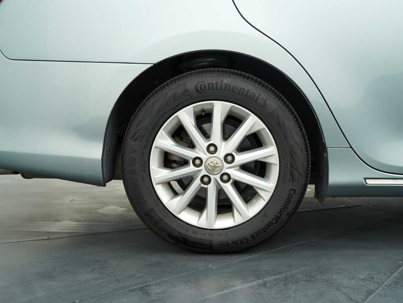 used 2013 Toyota CAMRY G 2.0