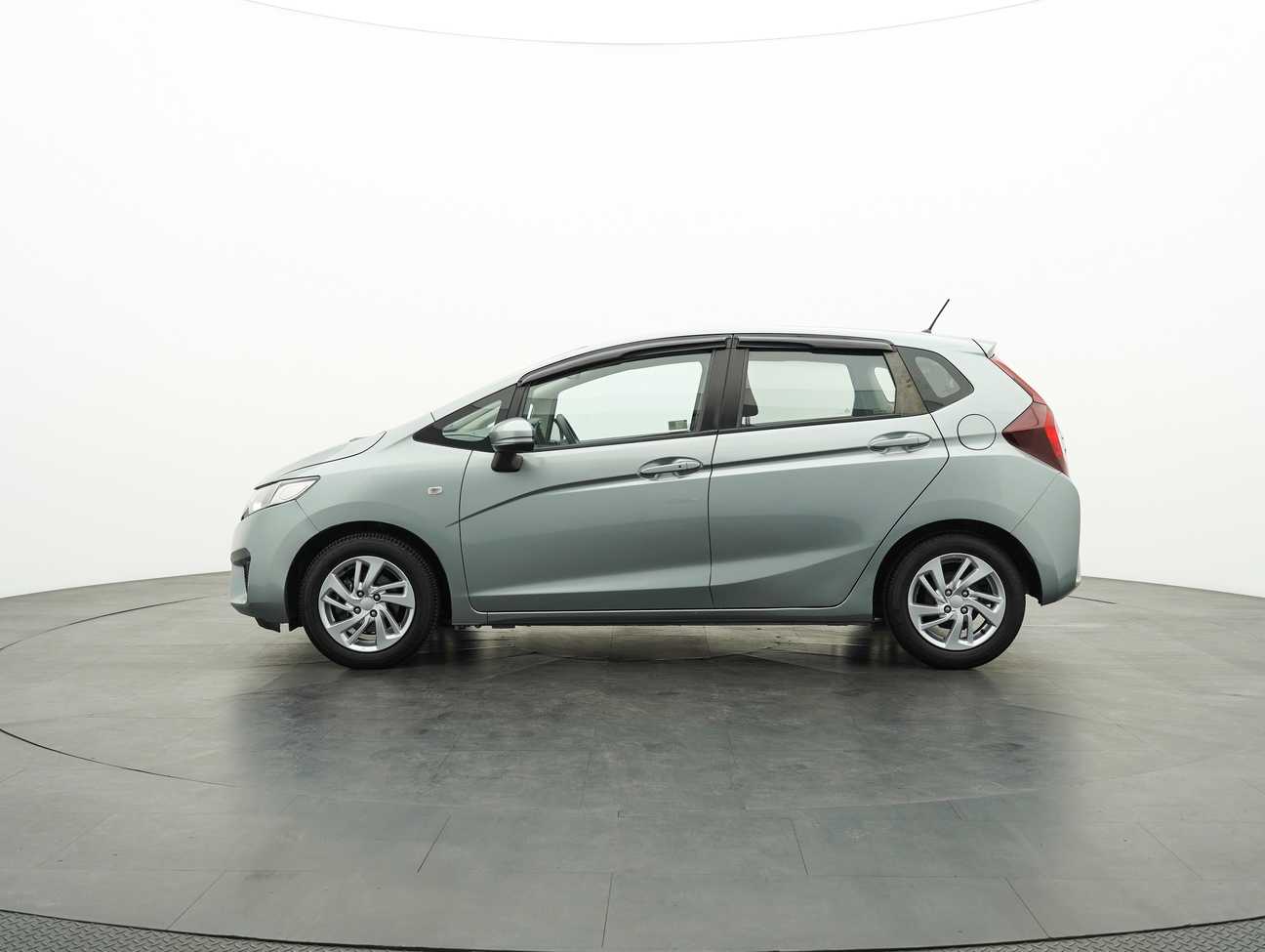 used 2014 Honda Jazz E 1.5