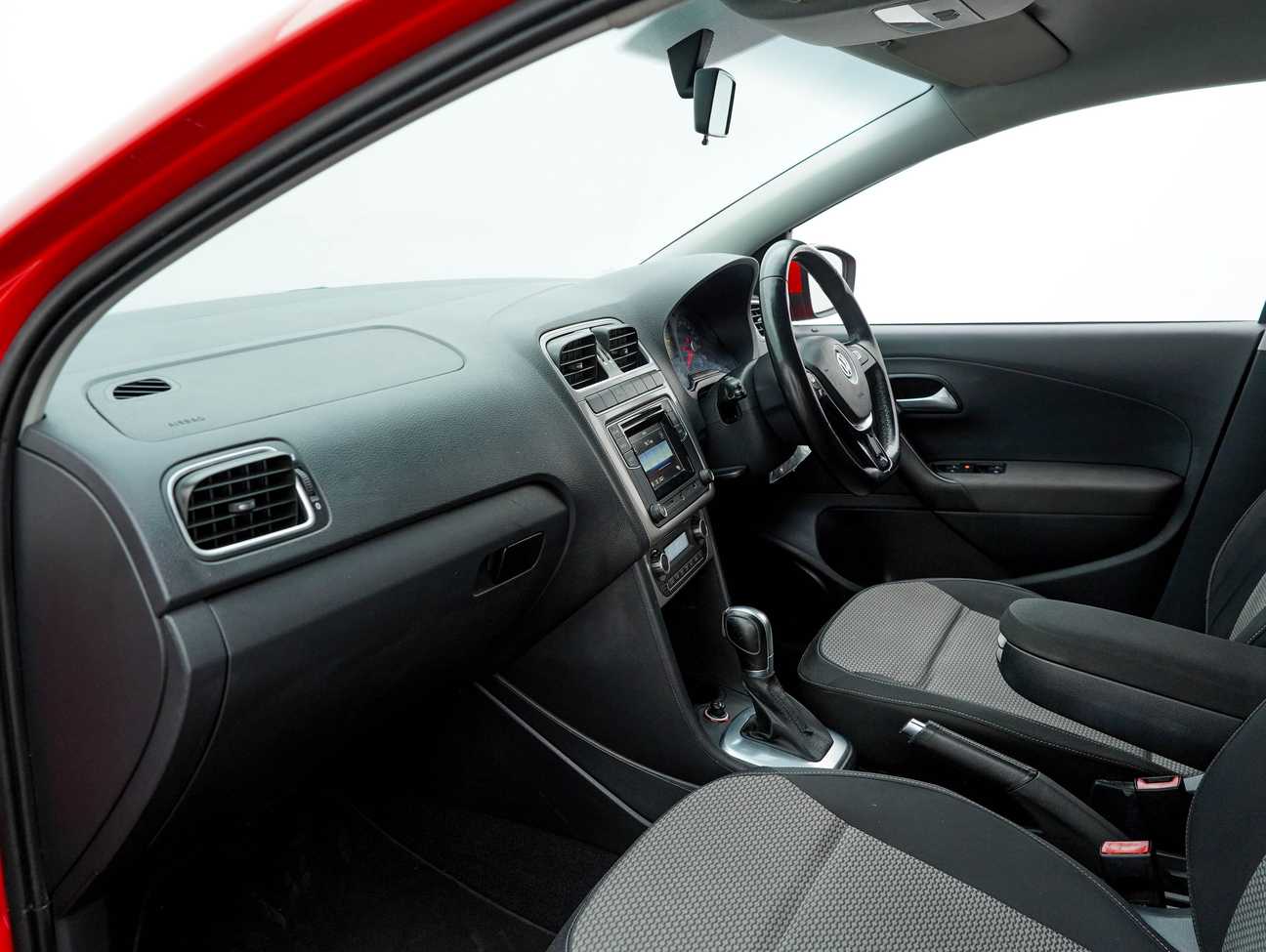 terpakai 2017 Volkswagen Polo  1.6