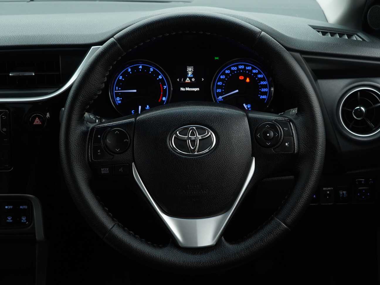 used 2018 Toyota Corolla Altis G 1.8