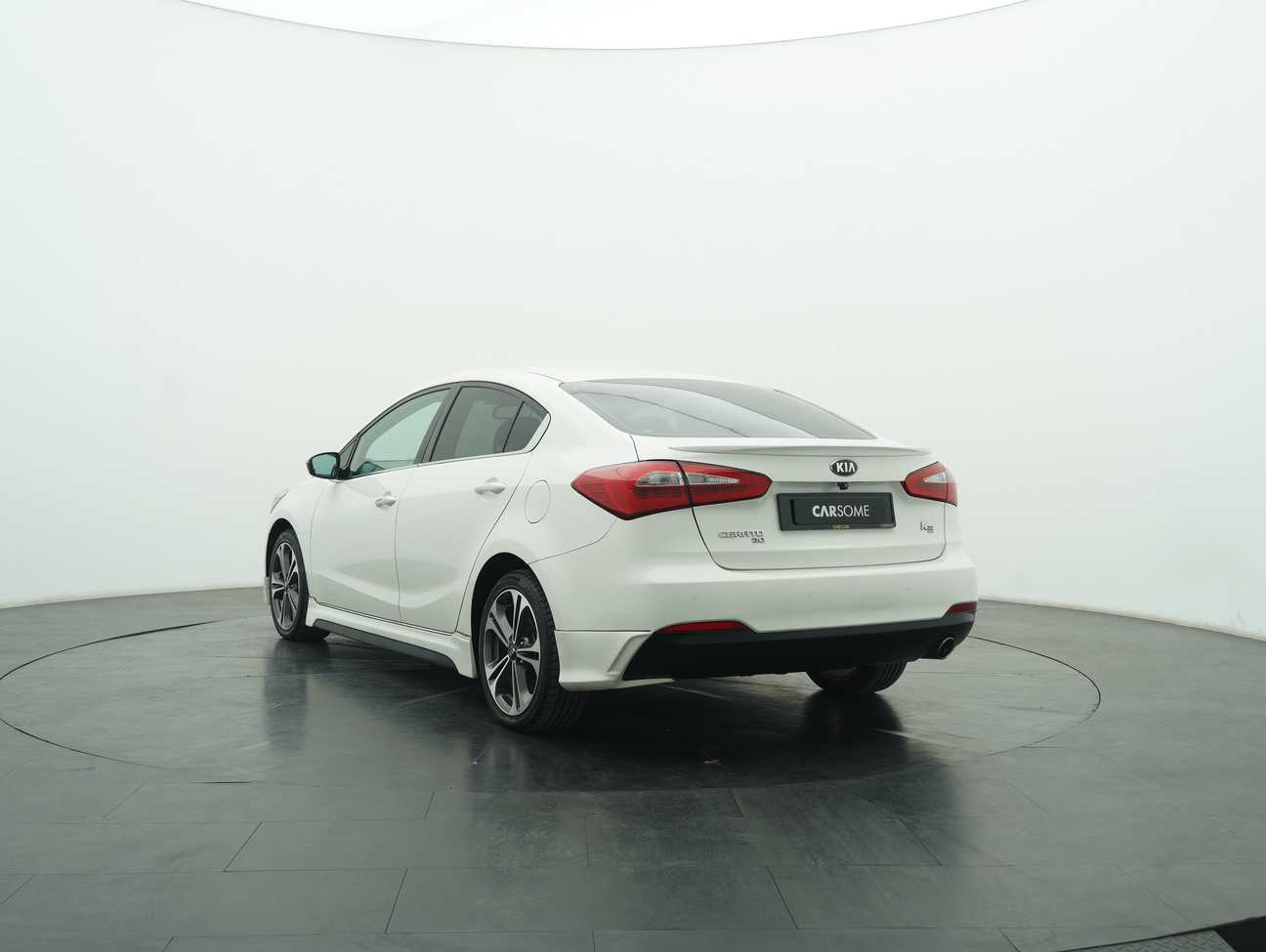 terpakai 2014 Kia Cerato  2.0