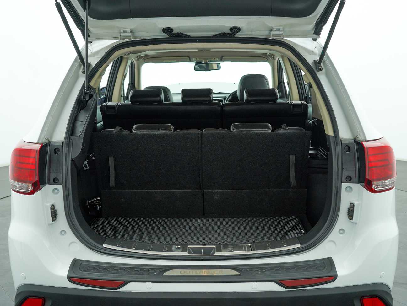 used 2016 Mitsubishi Outlander  2.4