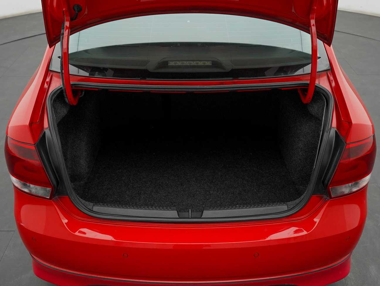 terpakai 2013 Volkswagen Polo  1.6