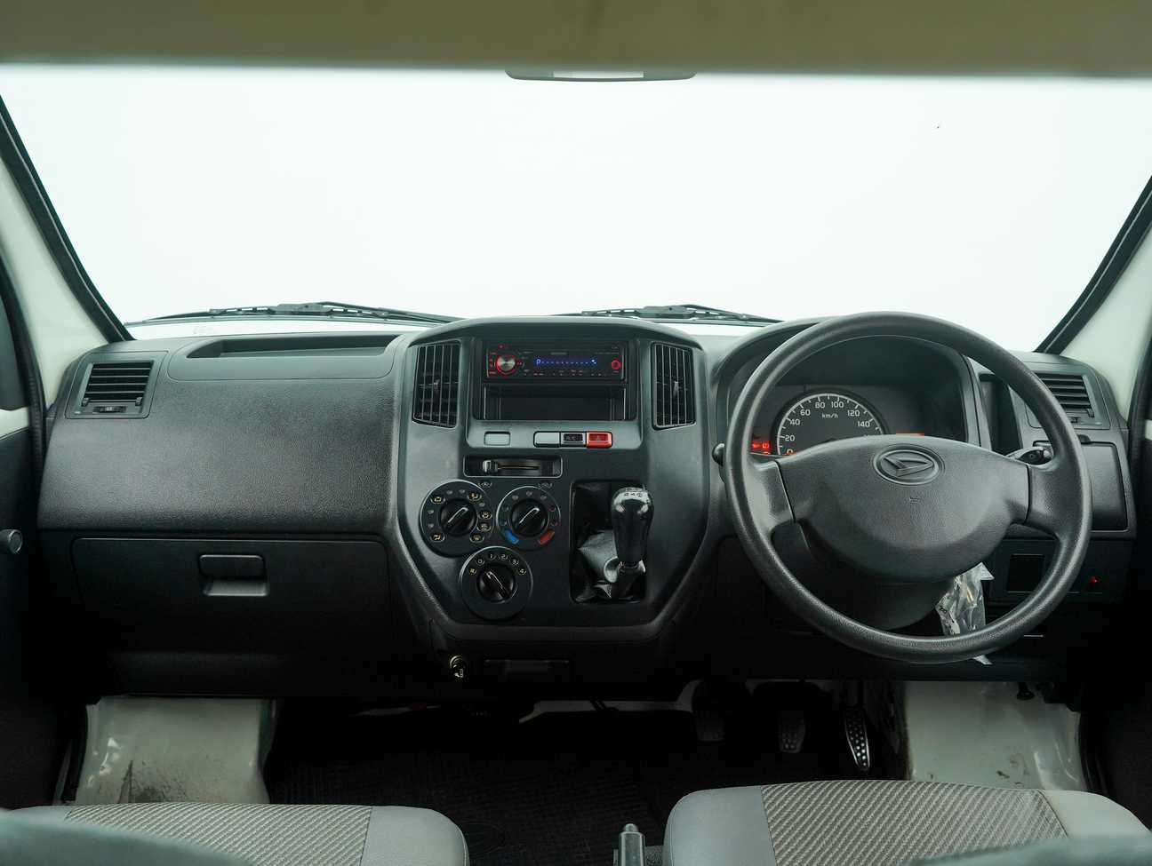 terpakai 2011 Daihatsu Gran Max Panel 1.5