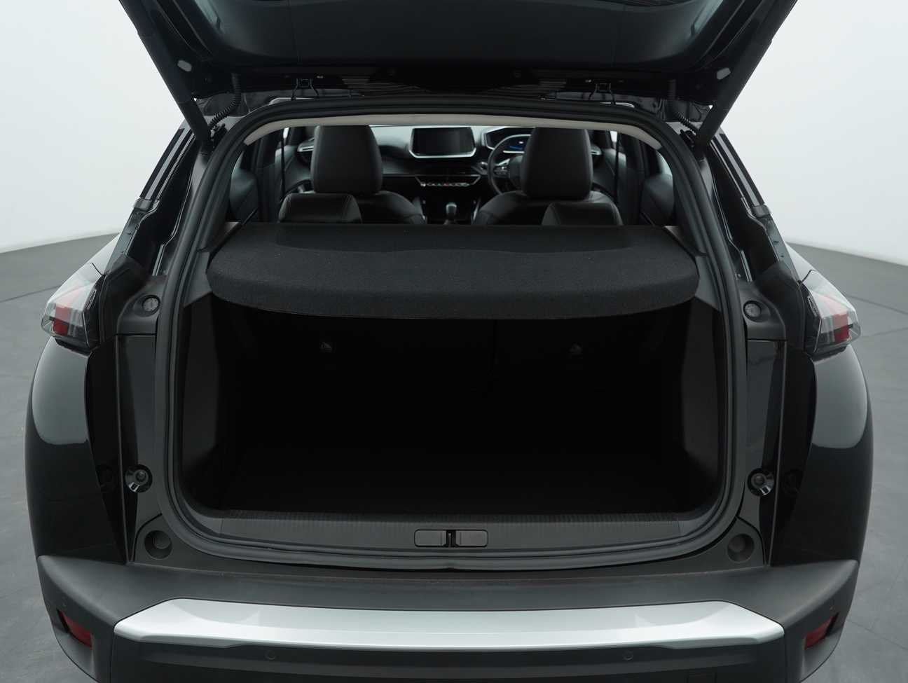 used 2025 Peugeot 2008 Allure 1.2