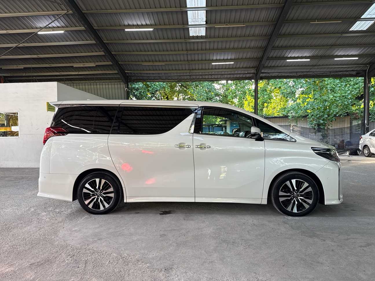 used 2023 Toyota Alphard G S C Package 2.5