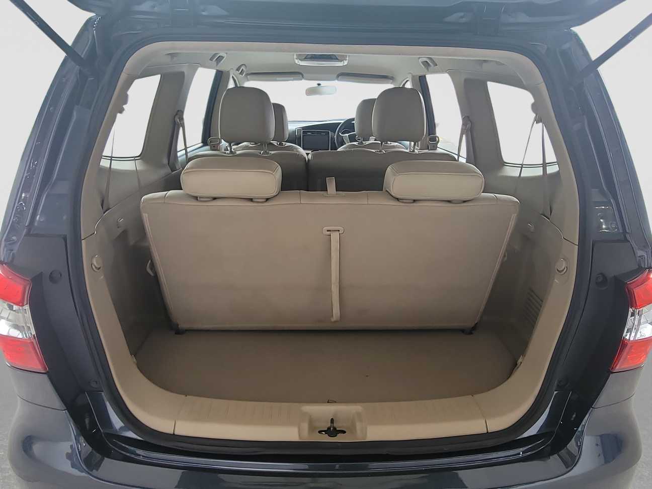 used 2014 Nissan Grand Livina Comfort 1.8