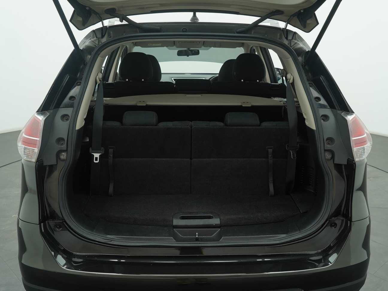 terpakai 2019 Nissan X-Trail  2.0