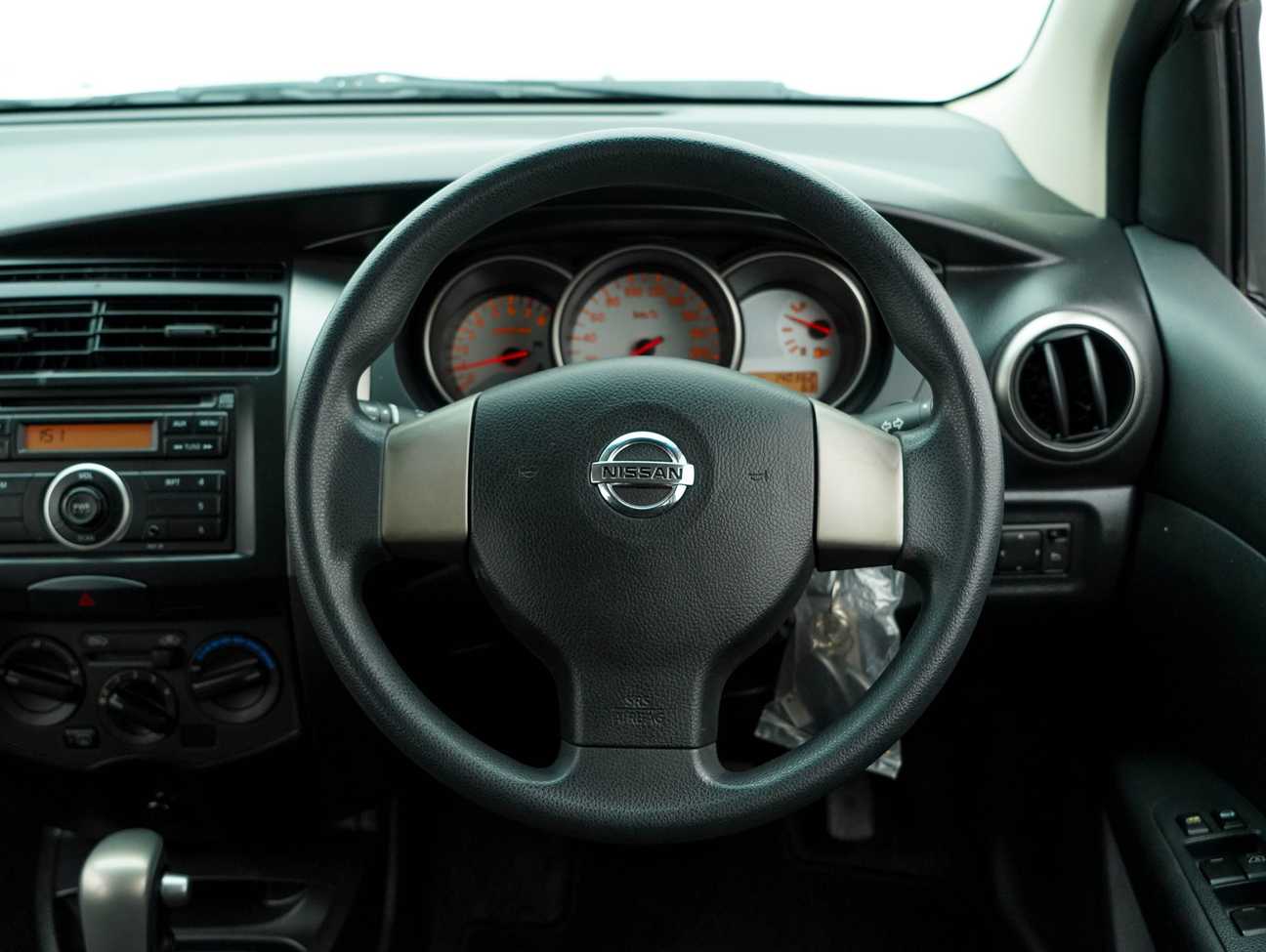 used 2012 Nissan Grand Livina ST-L Comfort 1.6