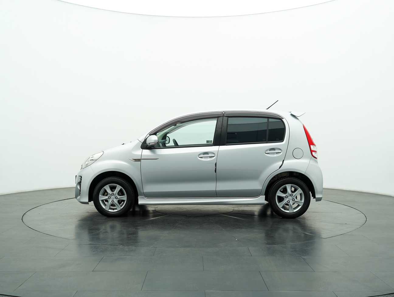 terpakai 2013 Perodua Myvi EZi 1.3