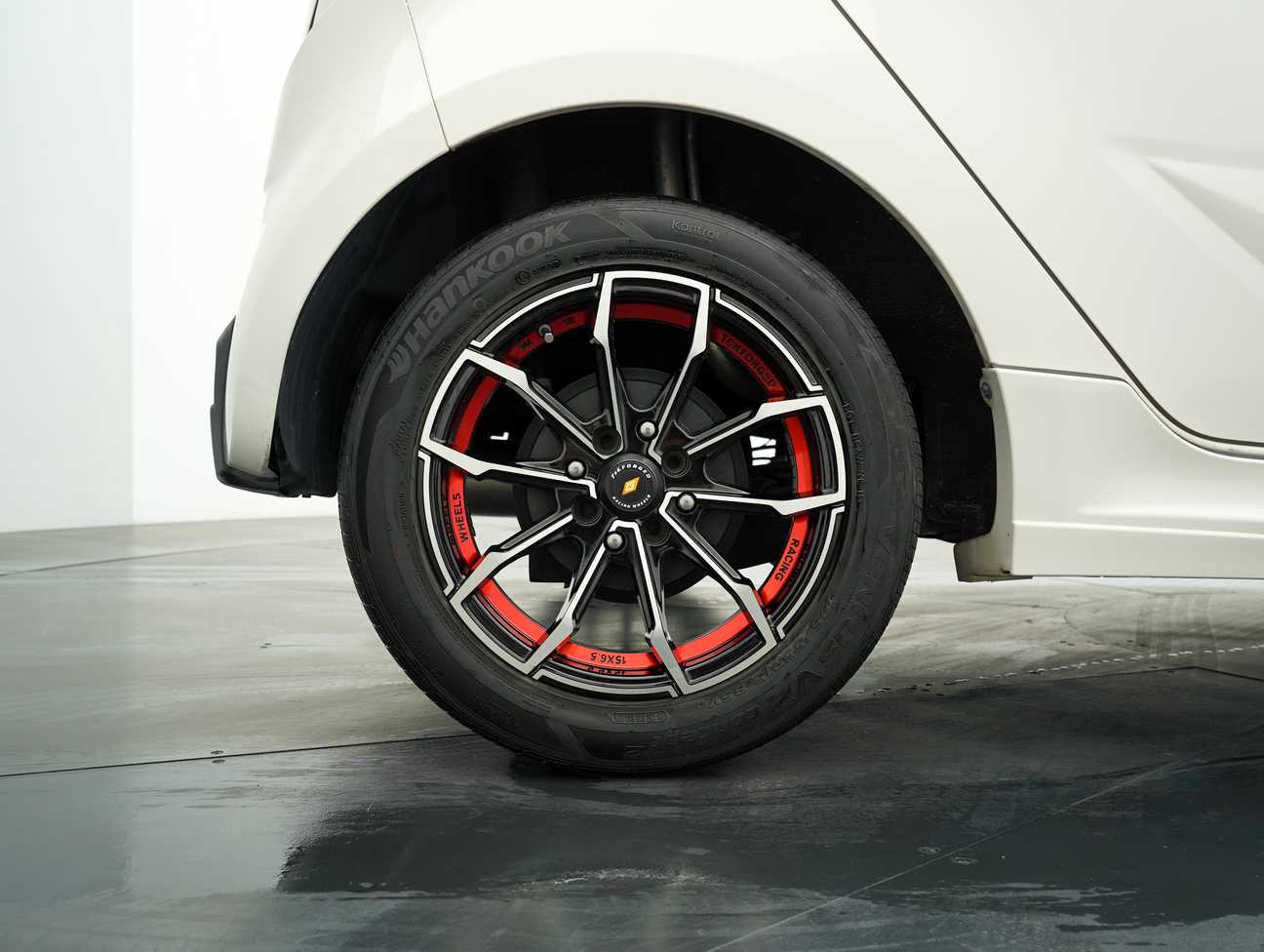 terpakai 2016 Proton IRIZ STANDARD 1.3