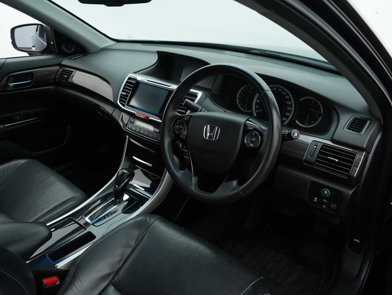 used 2016 Honda Accord VTi-L 2.0