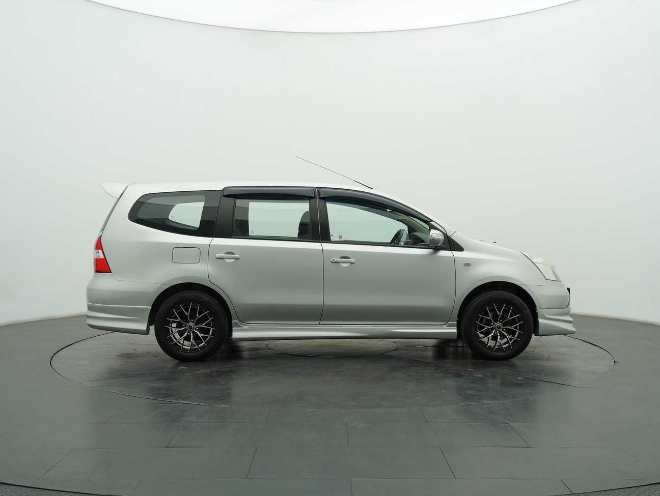 used 2012 Nissan Grand Livina ST-L Comfort 1.6