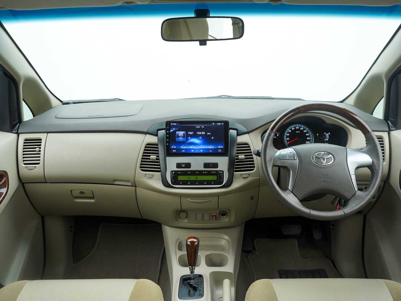 used 2016 Toyota Innova G 2.0