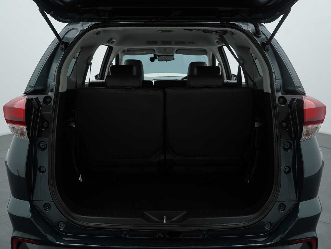 terpakai 2020 Perodua Aruz AV 1.5