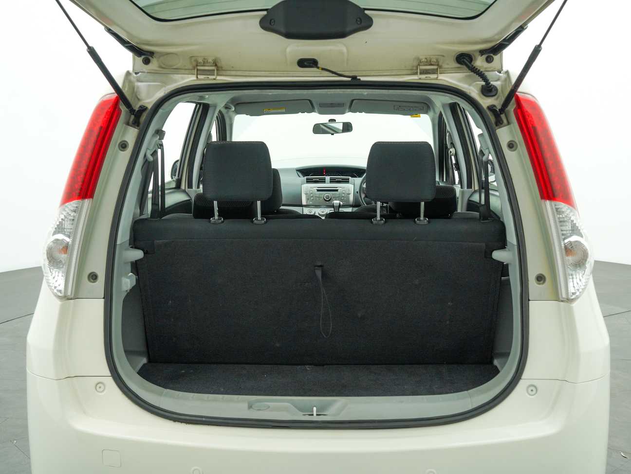 terpakai 2013 Perodua Alza EZi 1.5