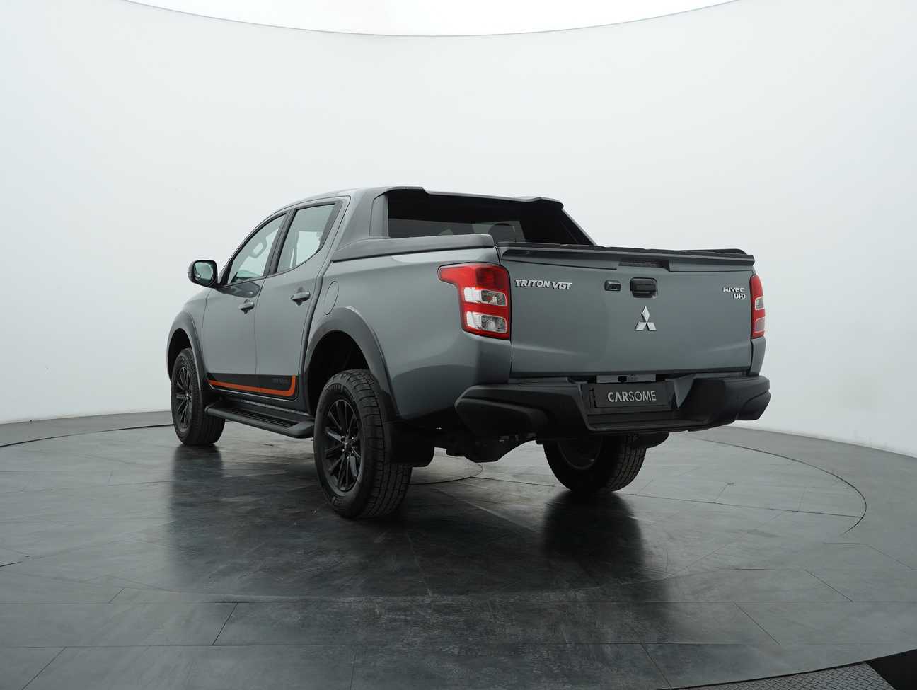 used 2018 Mitsubishi Triton VGT Athlete Dual Cab 4X4 2.4