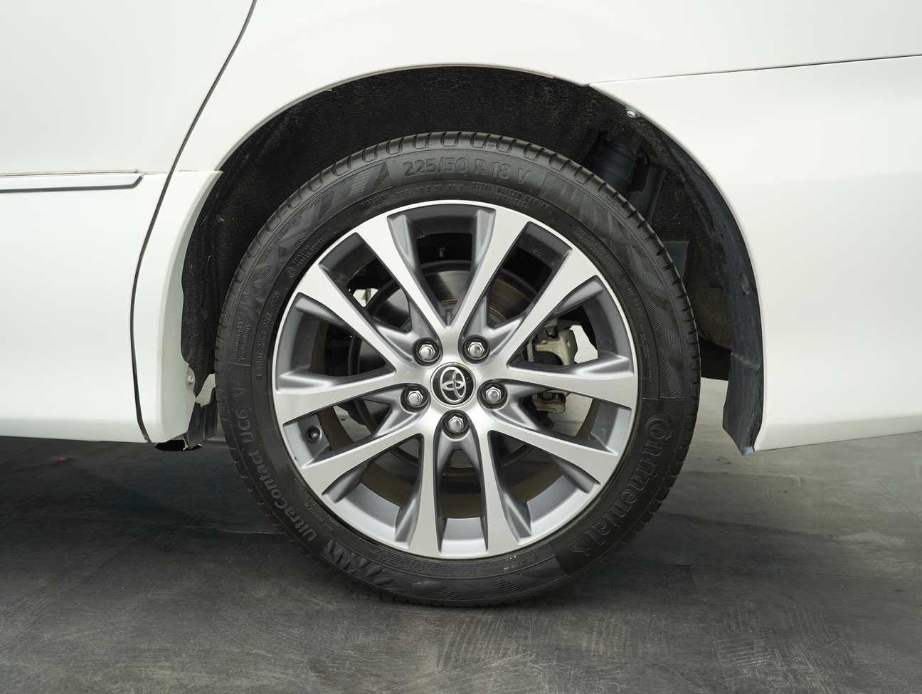 terpakai 2017 Toyota ESTIMA DBA-ACR50W 2.4