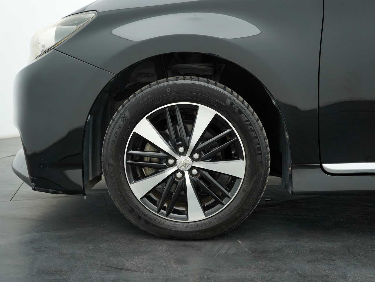 used 2013 Toyota Wish G 1.8