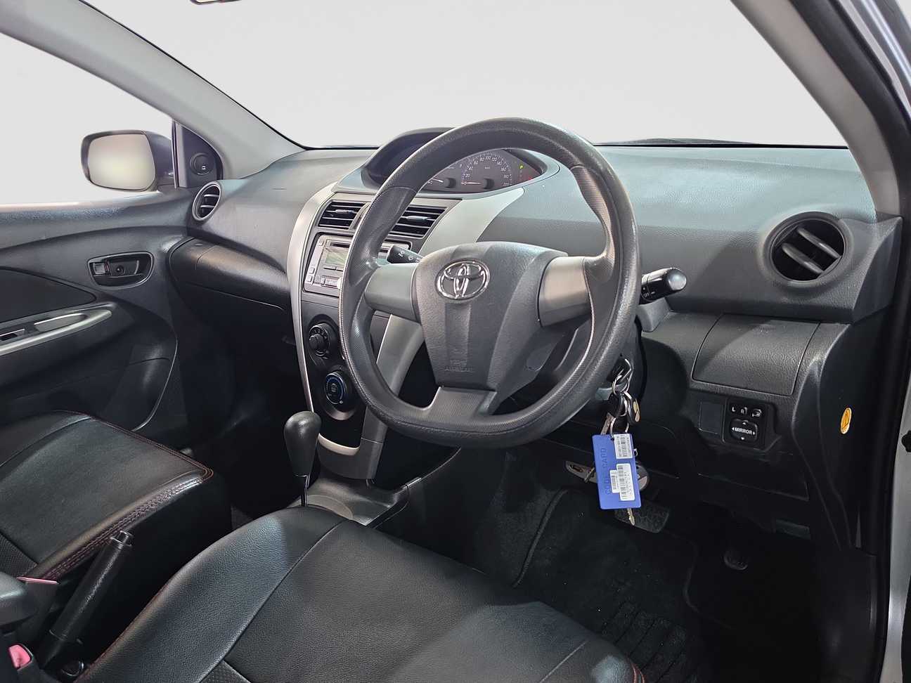 terpakai 2011 Toyota Vios E 1.5
