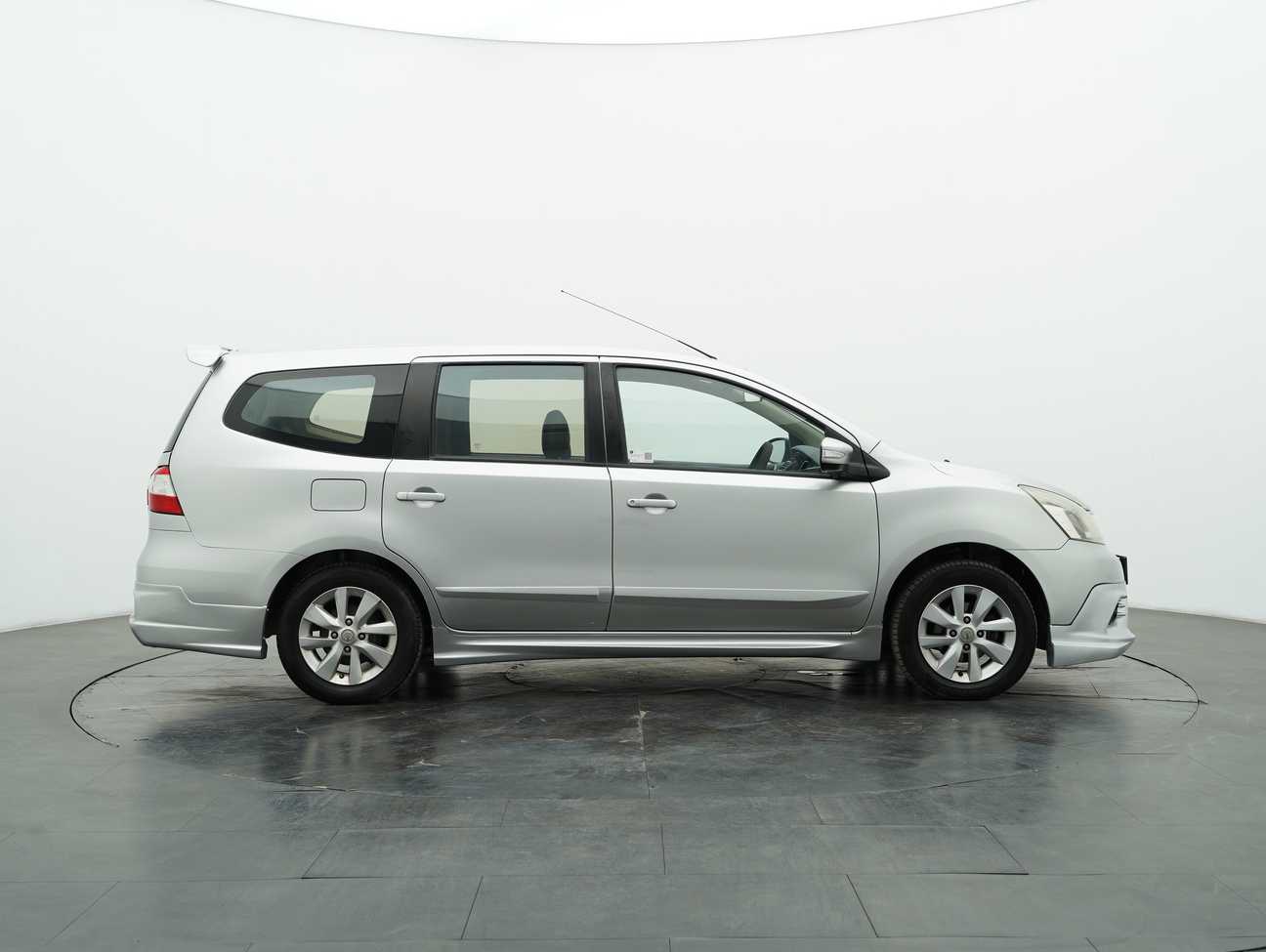 used 2015 Nissan Grand Livina Comfort 1.8