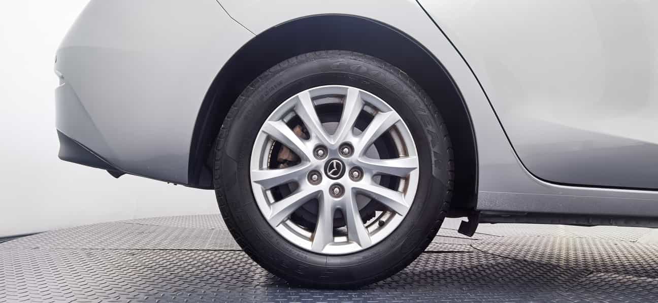 used 2017 Mazda 3 SEDAN SKYACTIV-G (CKD) 2.0